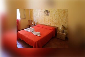 2 bedrooms, WiFi - Mamalù Double Room (lampedusa)