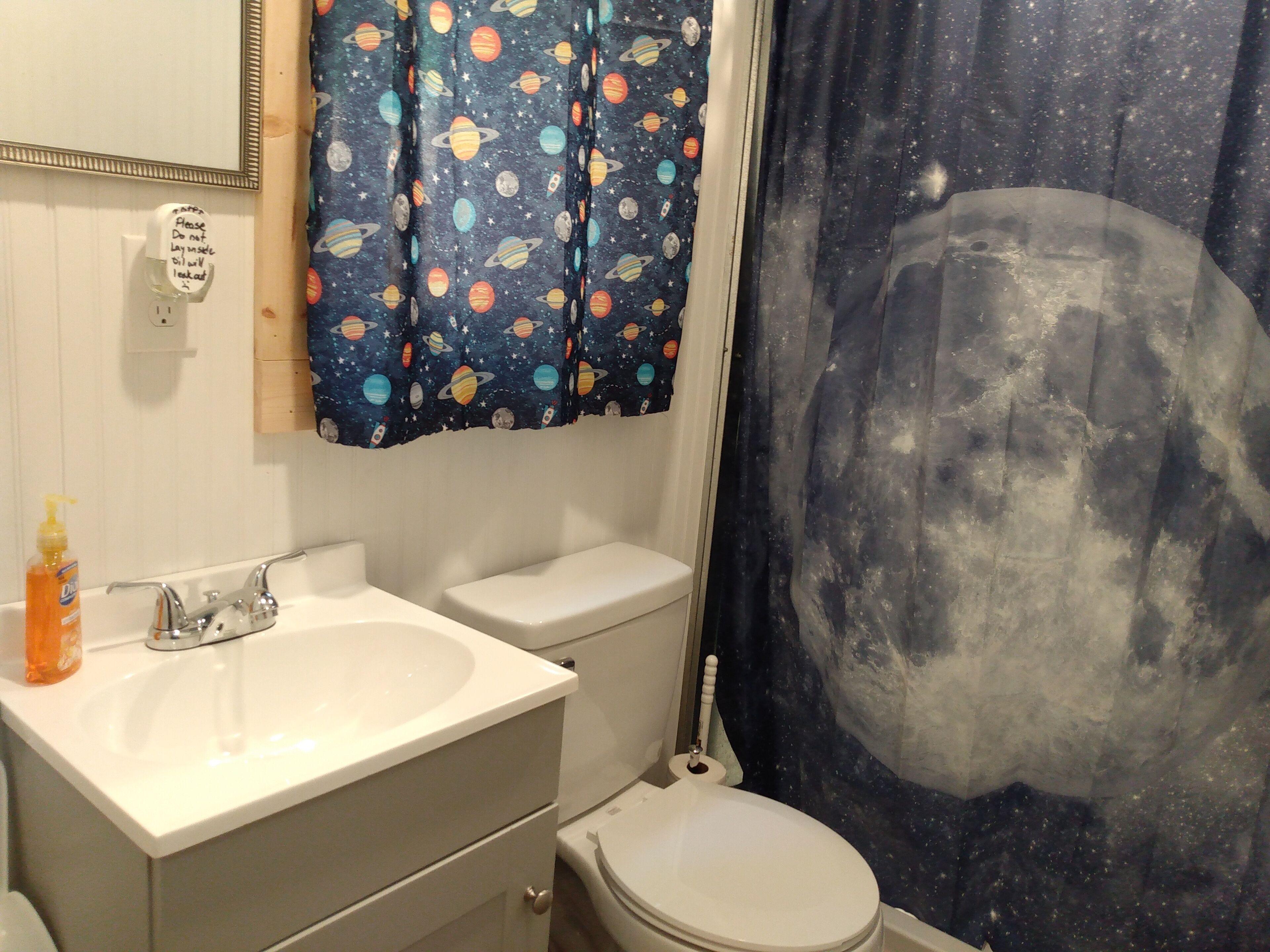 Hippie hideaway on US 129 the  DRAGON 🐲 w/firepit-grill 2 hammocks ;)