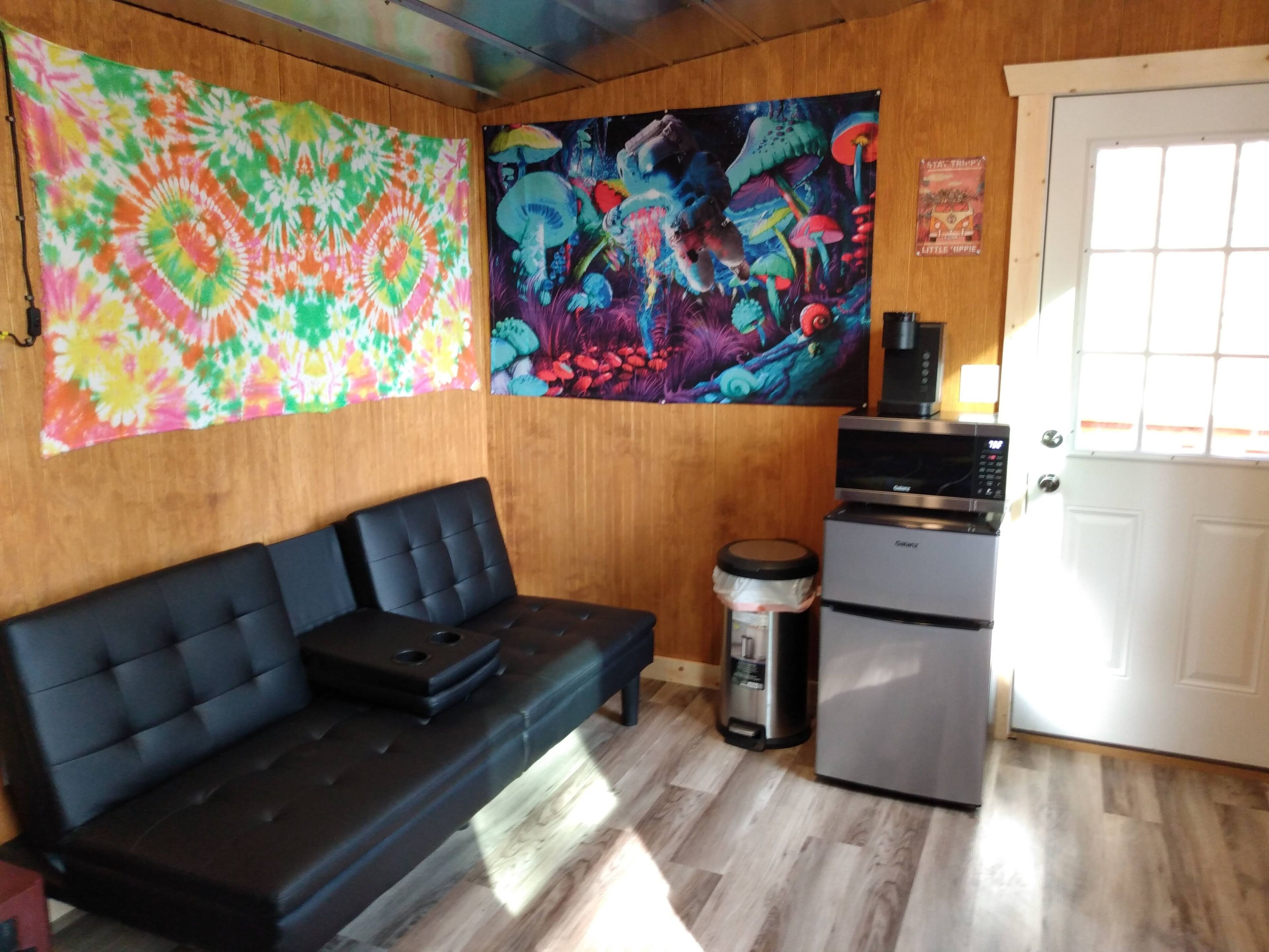 Hippie hideaway on US 129 the  DRAGON 🐲 w/firepit-grill 2 hammocks ;)