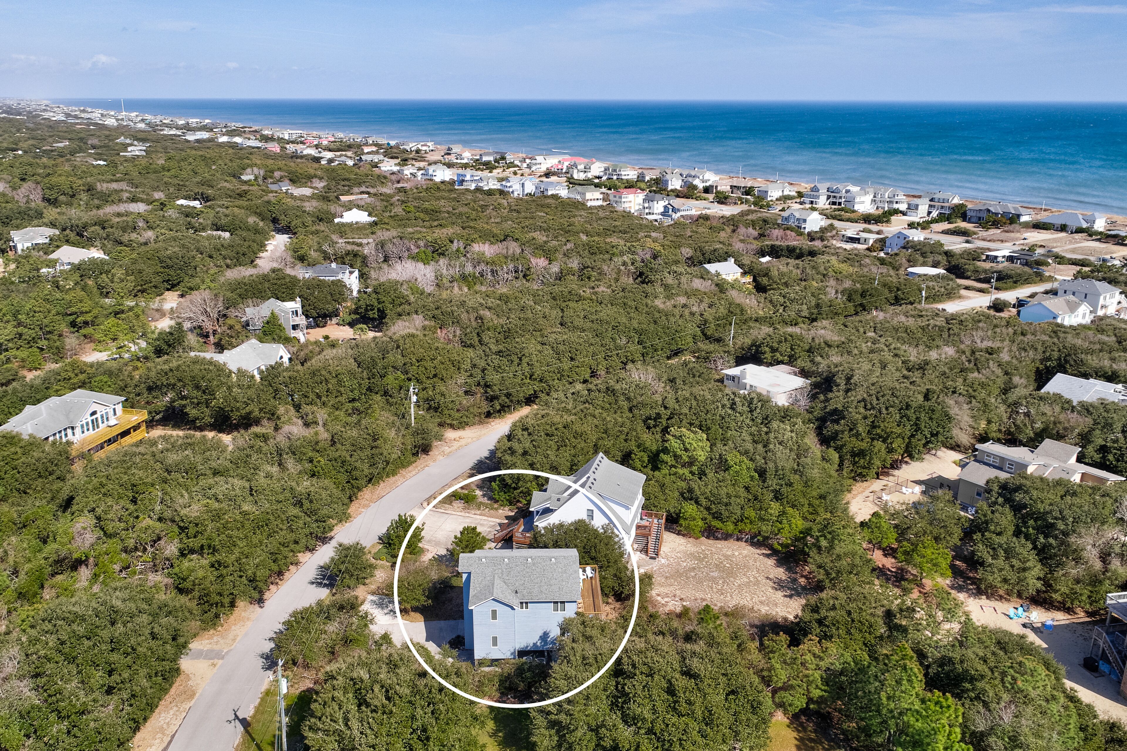 Beachside paradise with sundeck views & jetted tub - 365 yards to beach access