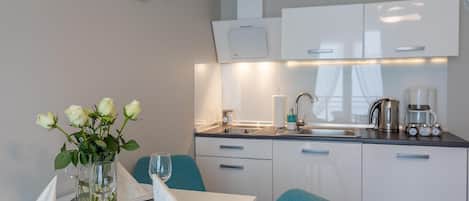 Fridge, stovetop, toaster