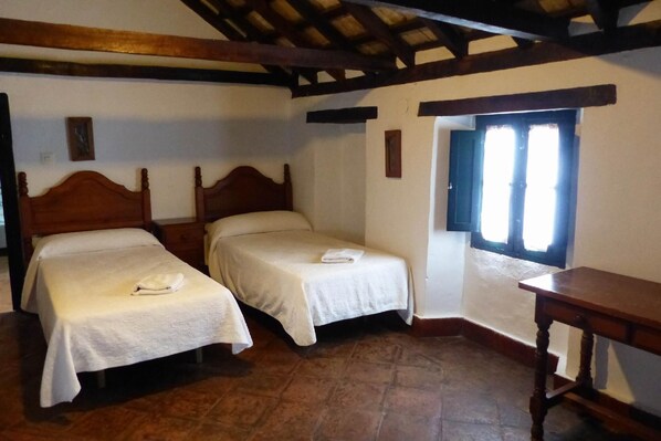 3 bedrooms, WiFi