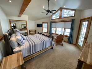 5 makuuhuonetta, silitysrauta/-lauta, ilmainen Wi-Fi, vuodevaatteet