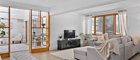 Télévision, espaces bureaux