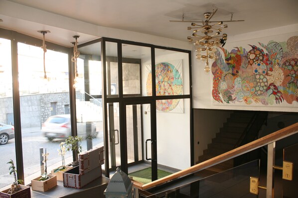 Interior entrance - Hmc K-Ena (Andorra la Vella)