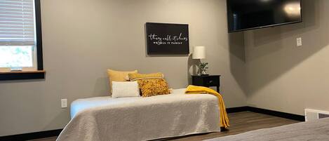 5 chambres, bureau, fer et planche à repasser, Wi-Fi gratuit