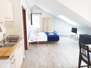 1 Schlafzimmer, Bügeleisen/Bügelbrett, Reisekinderbett, kostenloses WLAN