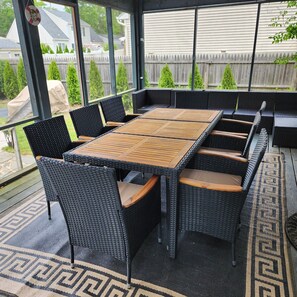 Outdoor dining - LARGE 5 BEDROOM HOME MINUTES FROM LBI (Stafford Township)