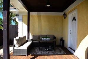 Terrace/patio - Beautiful 1 Bed 1 Bath Apartment with pool and with walking distance to beach (Nassau)