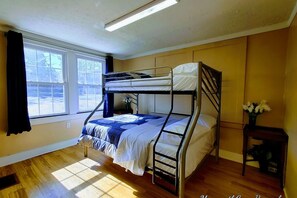 4 bedrooms, iron/ironing board, travel cot, free WiFi