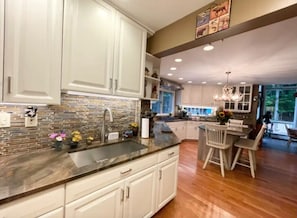 Fridge, microwave, oven, stovetop - Bearfoot Camp~ Luxurious Home on 5 Private Acres (Old Forge)