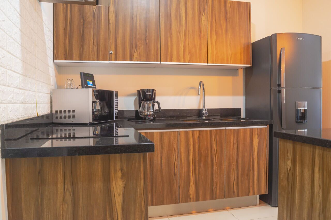 Iberika B a 2 cuadras del malecón !