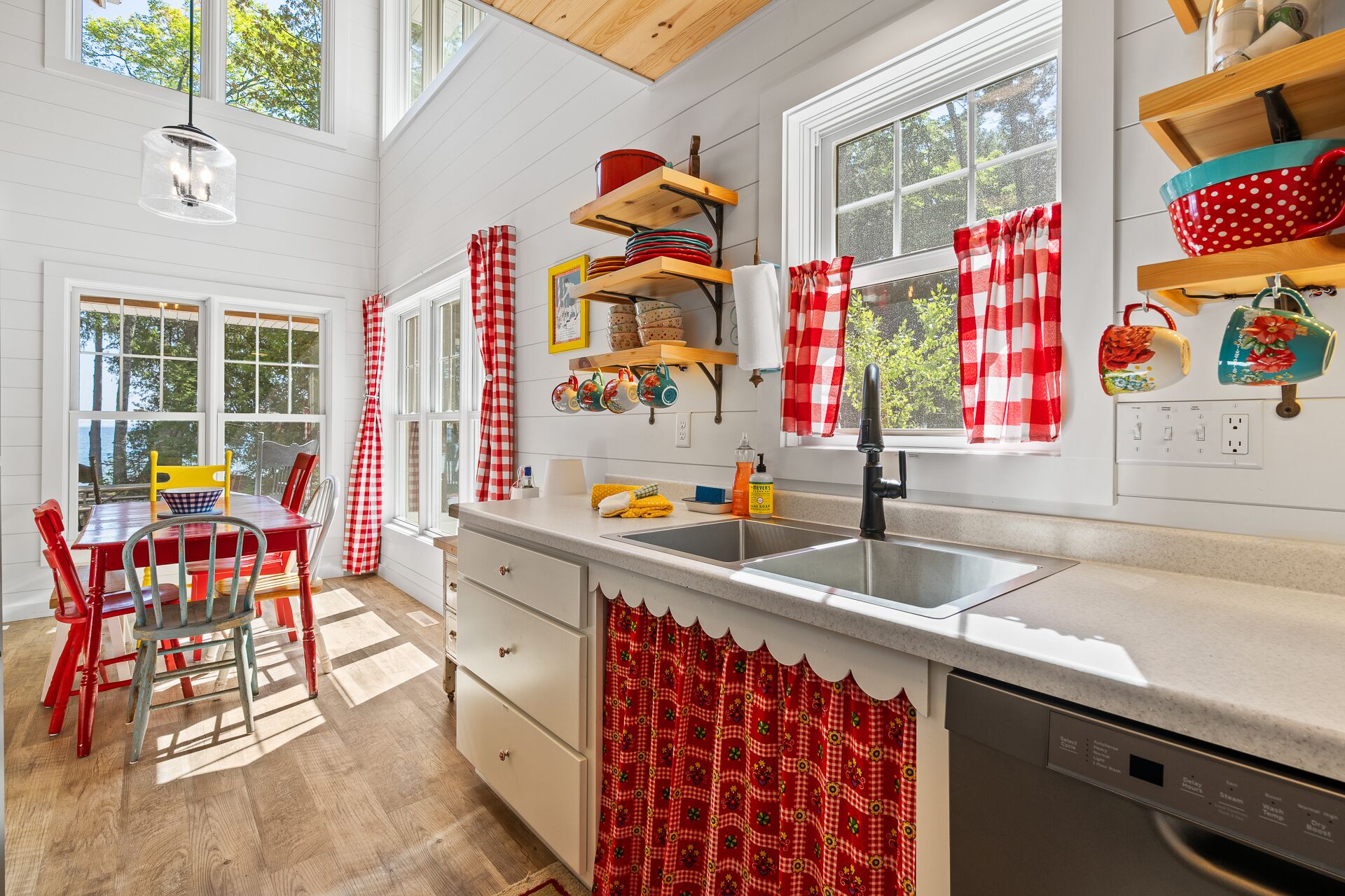 Cheery accessible beachfront cottage-quiet side of Lake Michigan in Door County