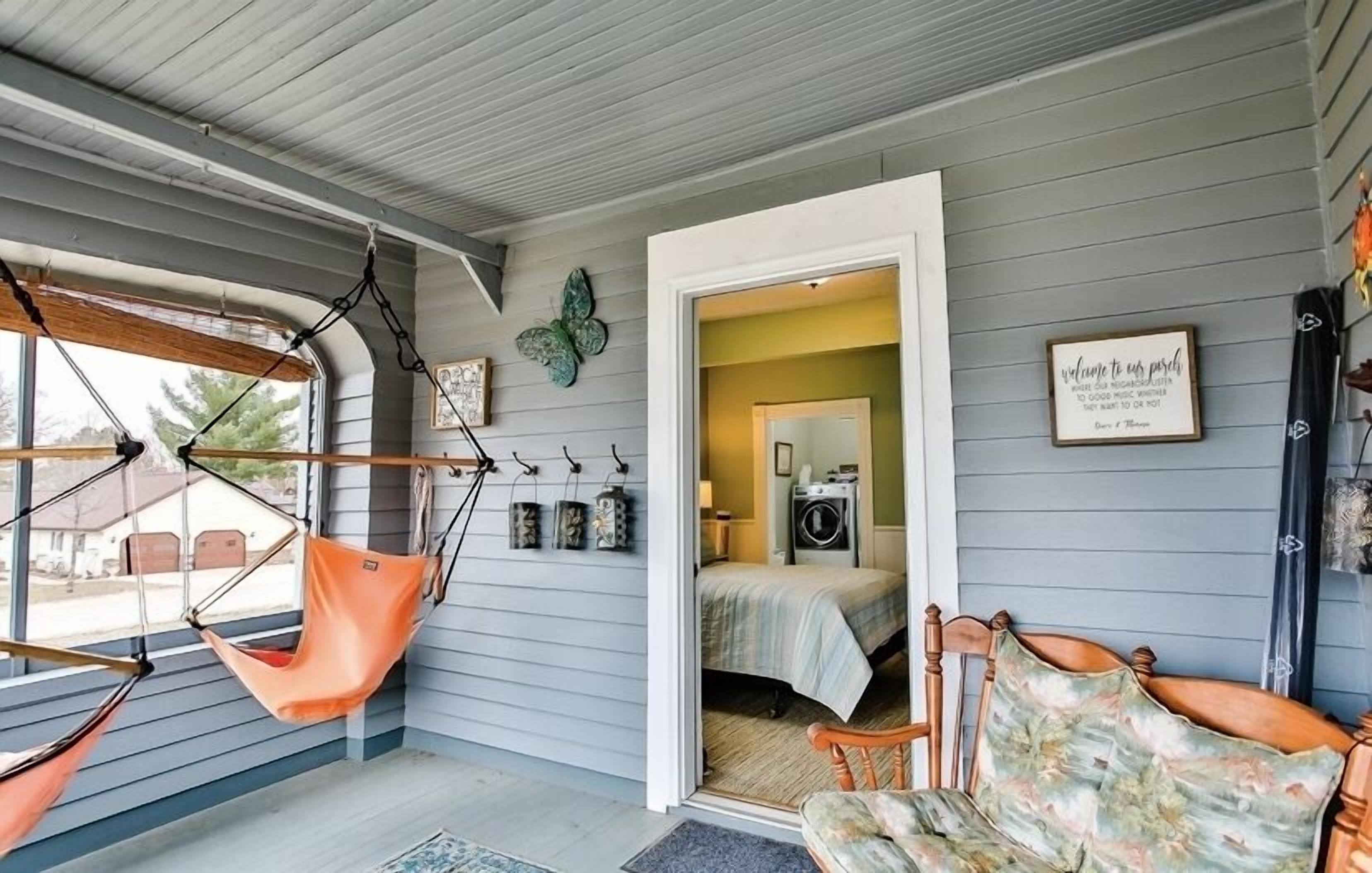 4 bedrooms, desk, free WiFi, bed sheets