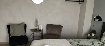 Double room with garden view in the green Kempen