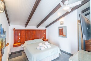 6 dormitorios, tabla de planchar con plancha, wifi gratis y ropa de cama