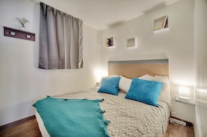 1 camera, ferro/asse da stiro, culla da viaggio, Wi-Fi gratuito