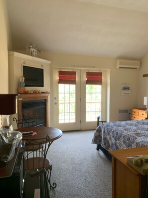 أغطية فراش متميزة وبديكورات فريدة لكل غرفة وطراز فريد لكل وحدة