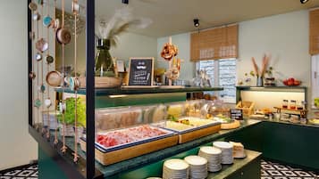 Tägliches Frühstücksbuffet gegen Gebühr