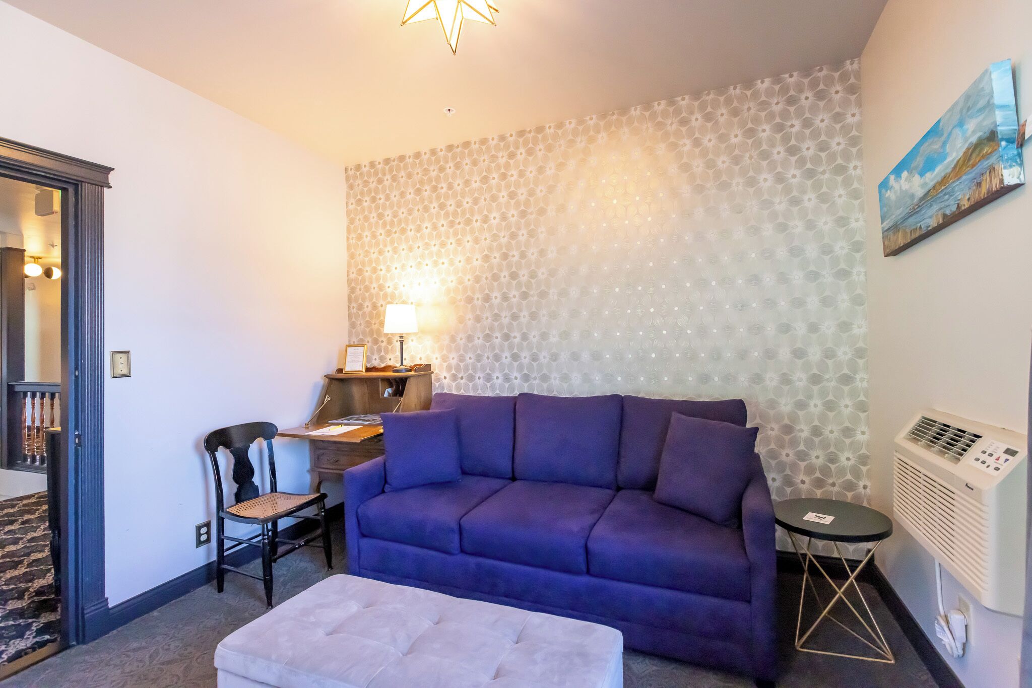 room 7 | premium bedding, pillow-top beds, free wifi, bed sheets