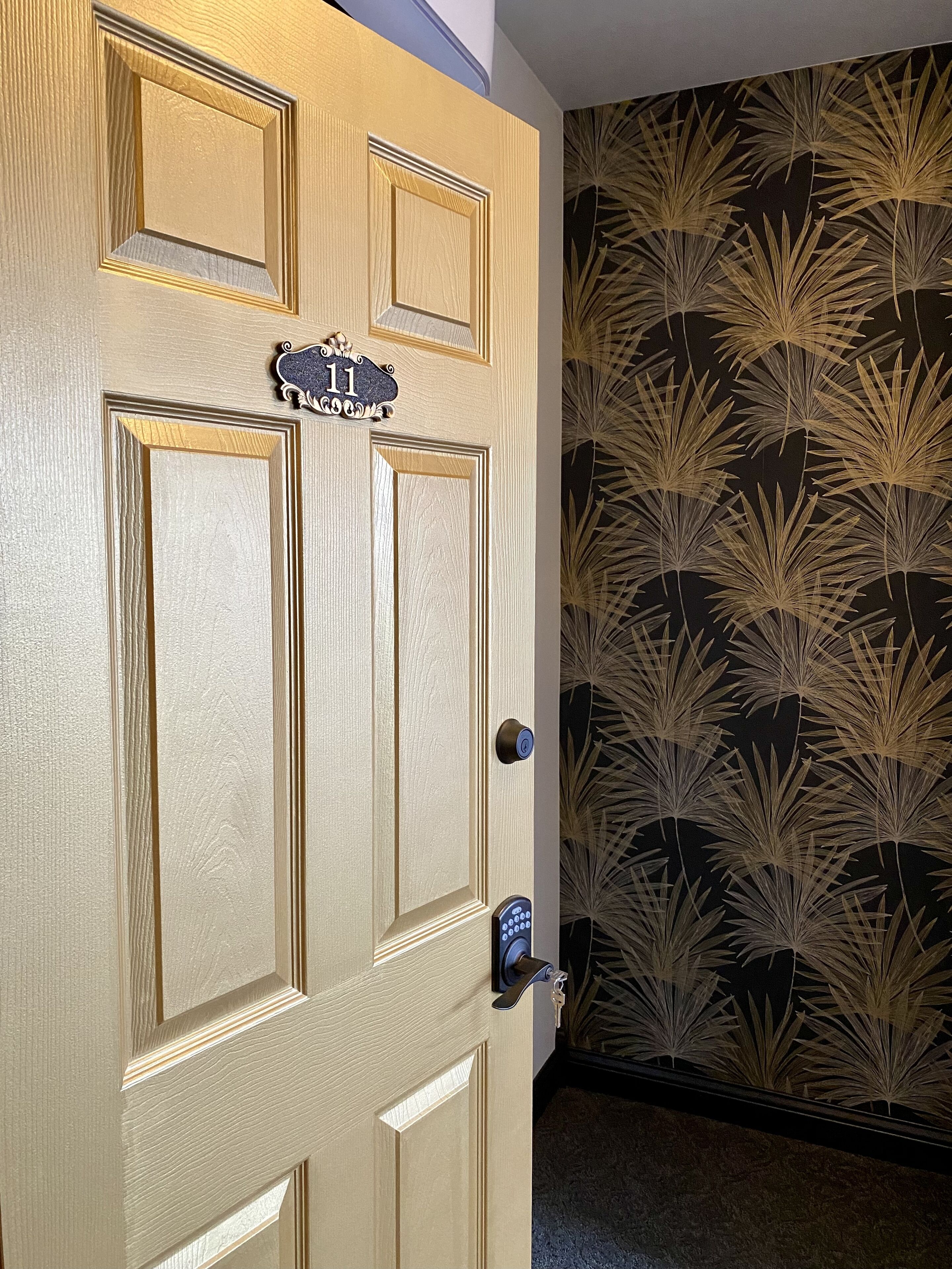 room 11 | premium bedding, pillow-top beds, free wifi, bed sheets