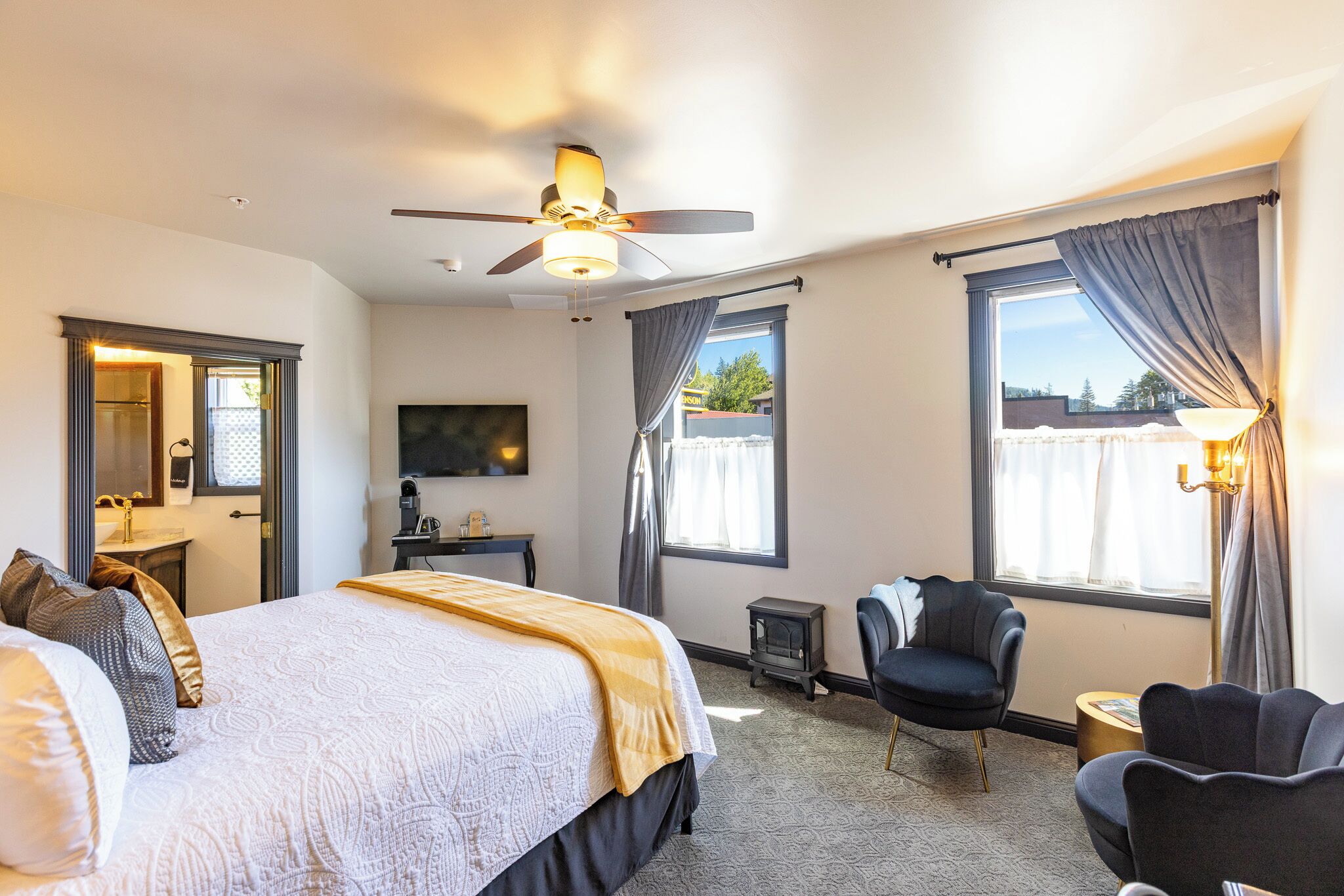 Habitació doble Premier | Roba de llit d'alta qualitat i matalassos amb encoixinament addicional 