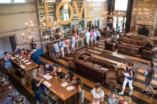 Ski Wintergreen • 5Bed, Wineries, Breweries & Golf