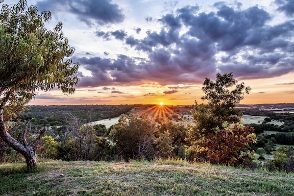 Breathtaking panoramic views of the Texas hill country.