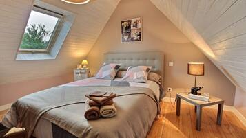 2 chambres, fer et planche à repasser, Wi-Fi gratuit, draps fournis