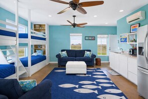 4 bedrooms, iron/ironing board, free WiFi, bed sheets - Port Aransas Large Luxury Beach House w/ Private Pool and Golf Cart Boardwalk (Port Aransas)