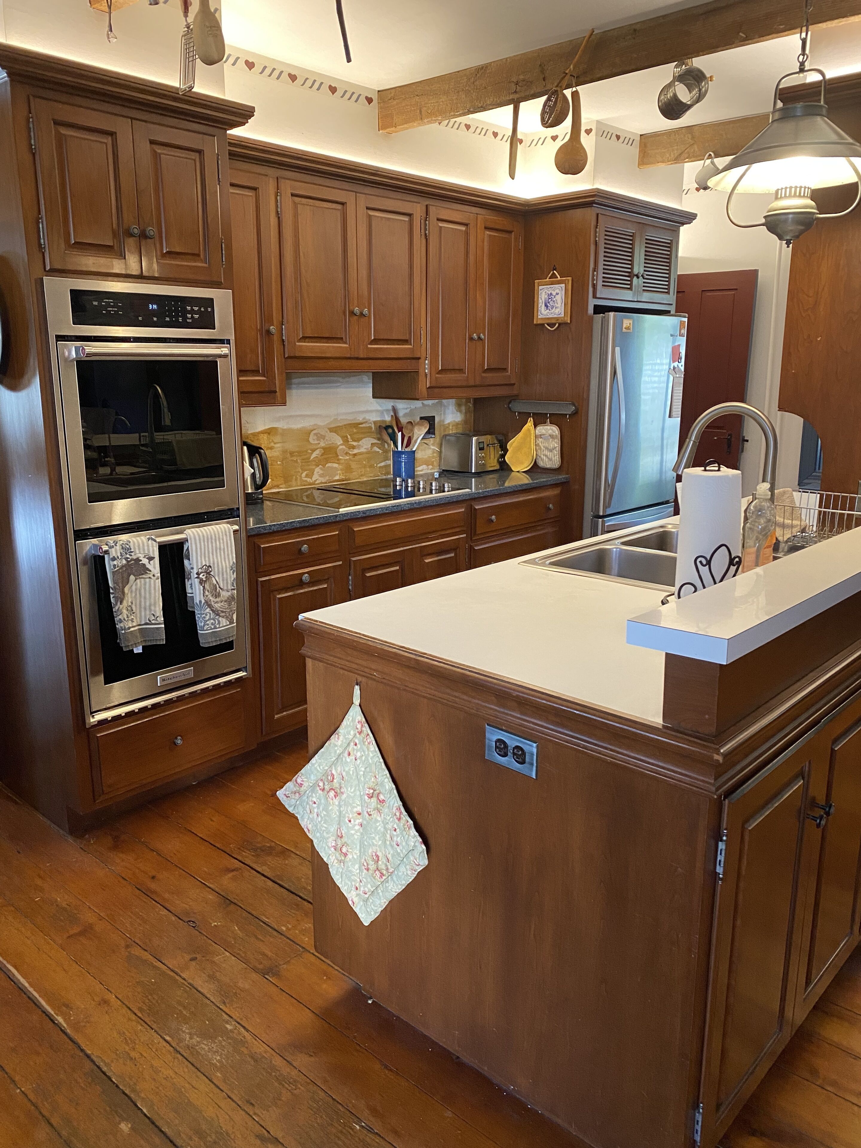 Lovely Historic Home at the edge of Strasburg - East Wing