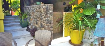 Jungle view bedroom with private entrance,outdoor private Bali style bathroom