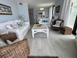 Imagen sin descripción, 3 de 47, botón