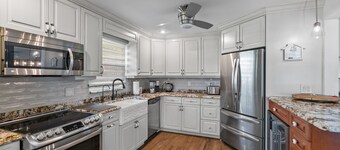 Quiet Oceanside Getaway excellent for families with children- Palm Harbor, FL