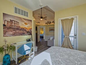 3 bedrooms, desk, free WiFi, bed sheets