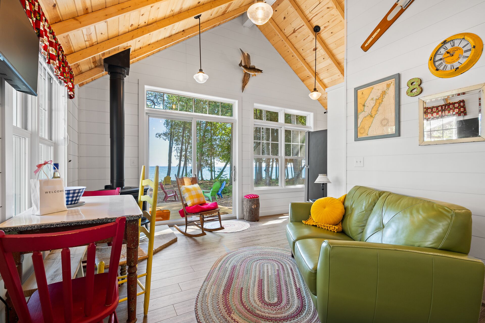 Quaint lake front cottage by Cave Point-Whitefish Dunes State Park-Door County