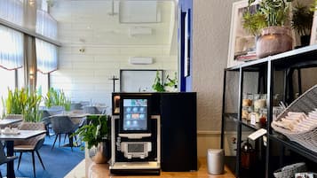 Daily buffet breakfast (EUR 9 per person)