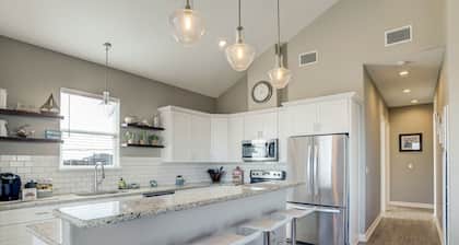 4br/4ba - Ocean Views - Pet Friendly - Sleeps 14