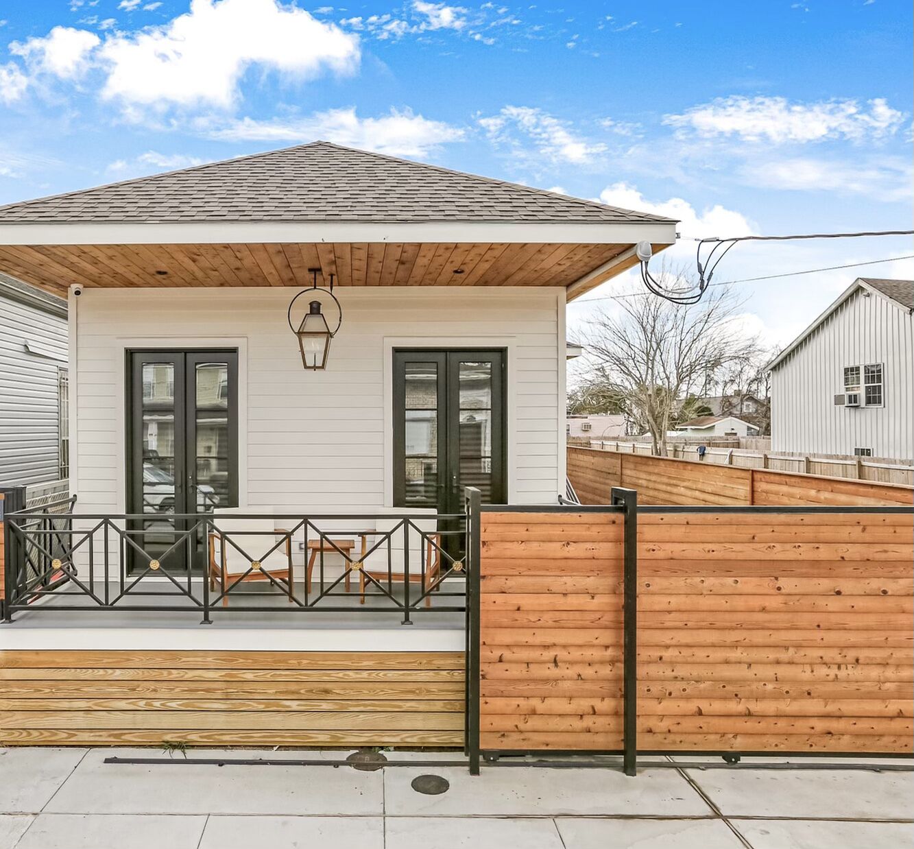 Modern Frenchmen Bijoux