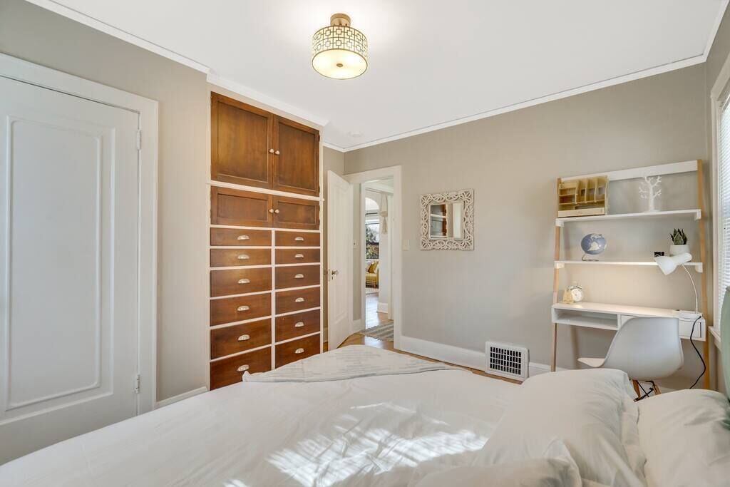 Fabulous🔥Minneapolis 5⭐️ Getaway⛵️Lake Harriet