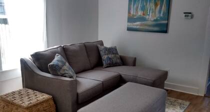 Charming bungalow in Sanford's historical district