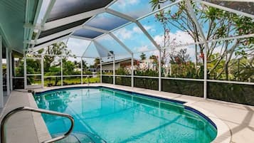 Piscine extérieure