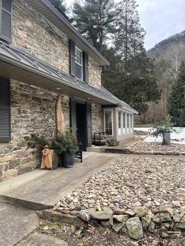 Historic inn completely renovated. Stylish and cozy.