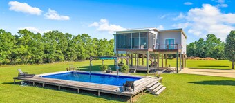 Farm Stay w/ Pool, Animals & Privacy Near Town – Pet Friendly
