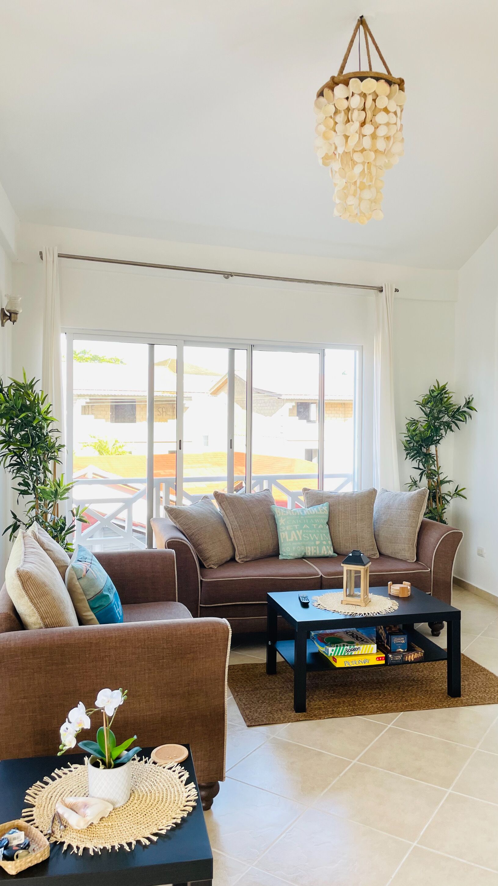 Exclusive Penthouse | Living area | 32-inch Smart TV with cable channels, TV