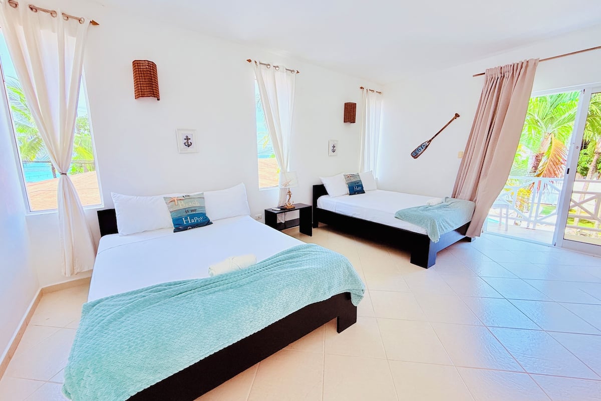 Iron/ironing board, free WiFi, bed sheets