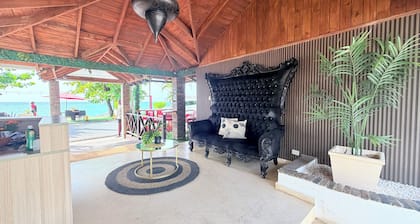 Solaz Boutique Hotel