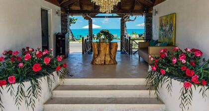 Solaz Boutique Hotel