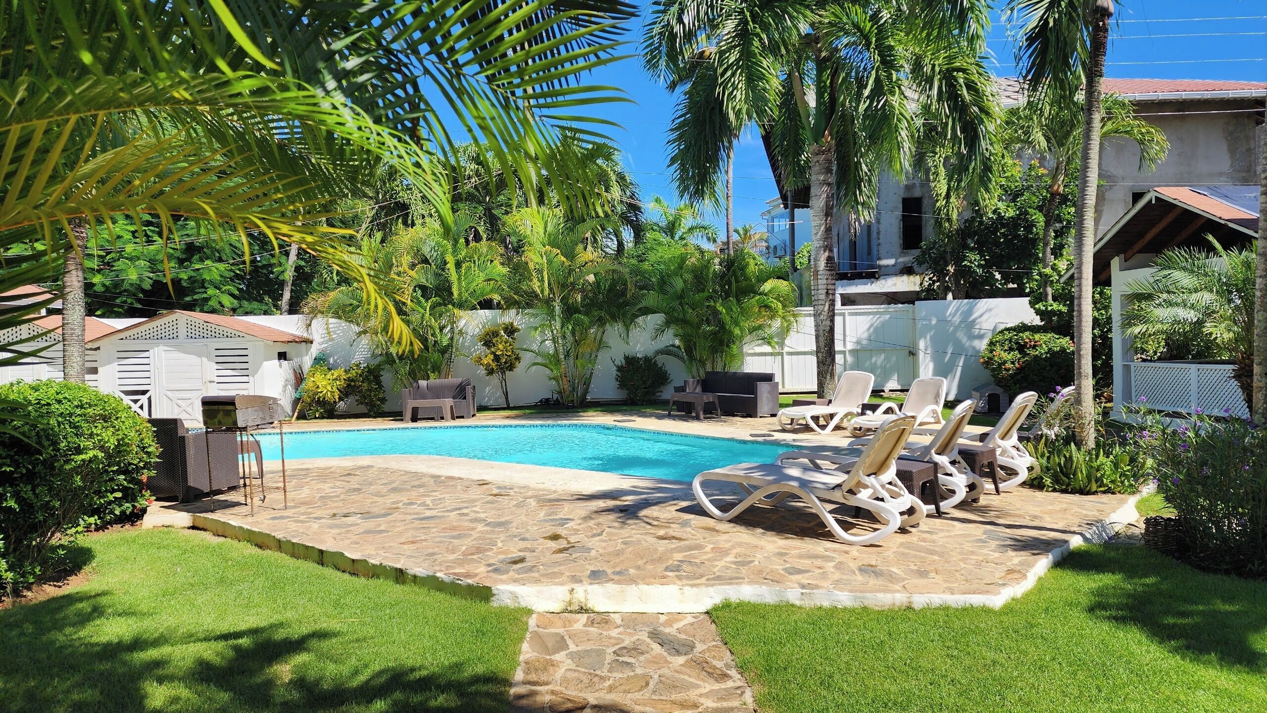 บริเวณภายนอก