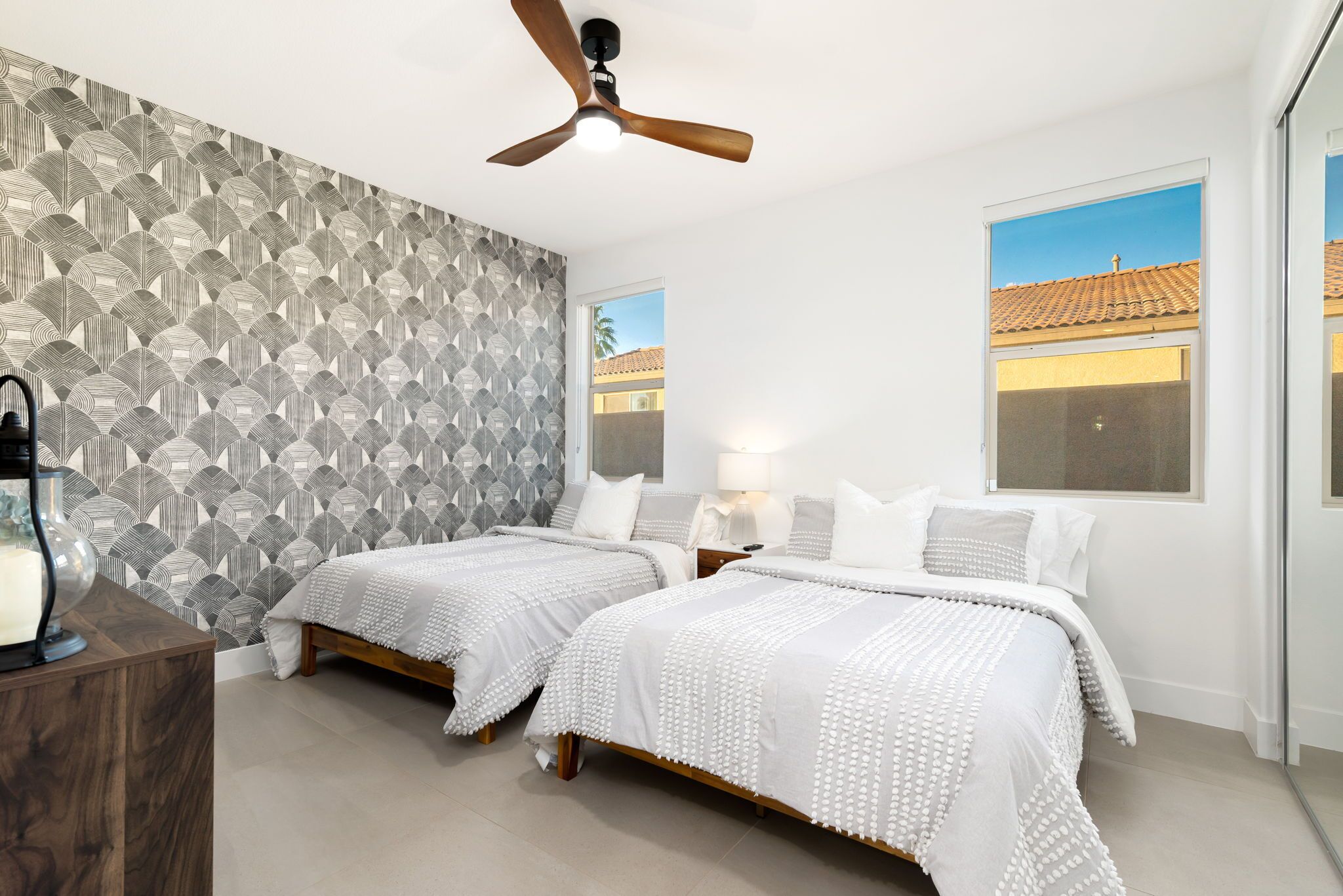 The Zen Villa, Walk to Festivals,Luxury Oasis Retreat, Pool & Spa, 3 bed, 3 bath